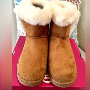 New! Cozy Brown Suede Winter Boots with Faux Fur